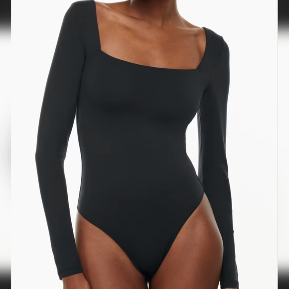 🖤 Aritzia square neck black body suit XS 🖤 - Picture 1 of 2